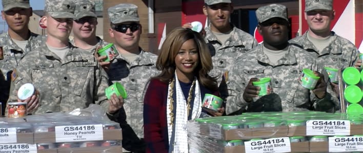 Former Ft. Campbell Soldier delivers candy to troops for Girl Scouts